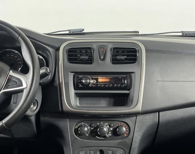 Renault Sandero  Life