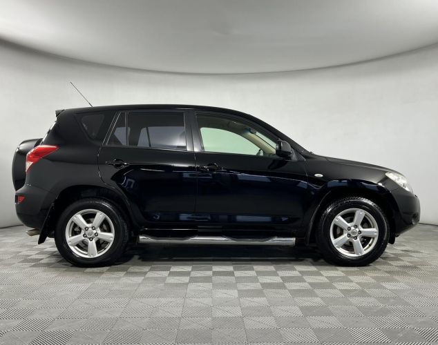 Toyota RAV4  Луна