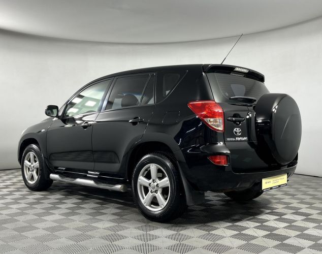 Toyota RAV4  Луна