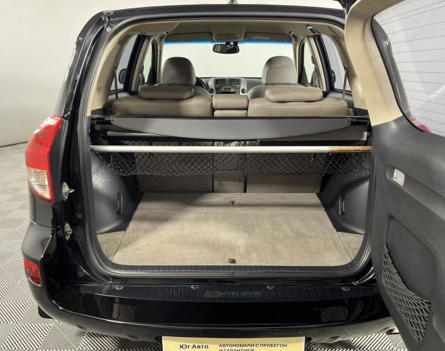 Toyota RAV4  Луна