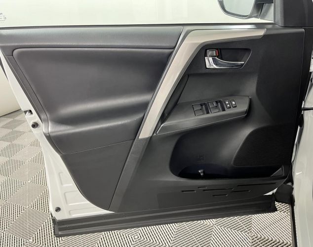 Toyota RAV4  Adventure