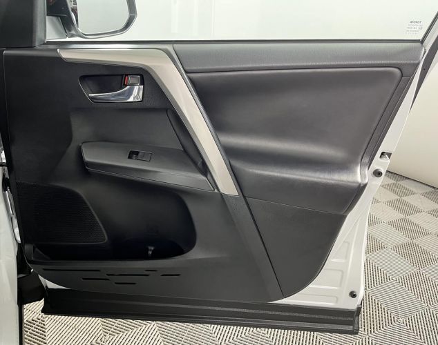 Toyota RAV4  Adventure