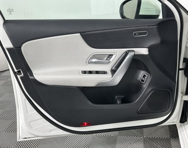 Mercedes-Benz A-Класс  