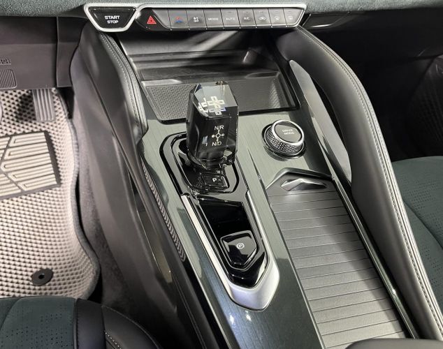 Geely Monjaro  Flagship Exclusive