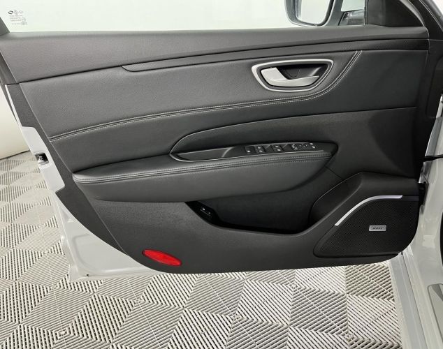 Renault Samsung SM6  Базовая