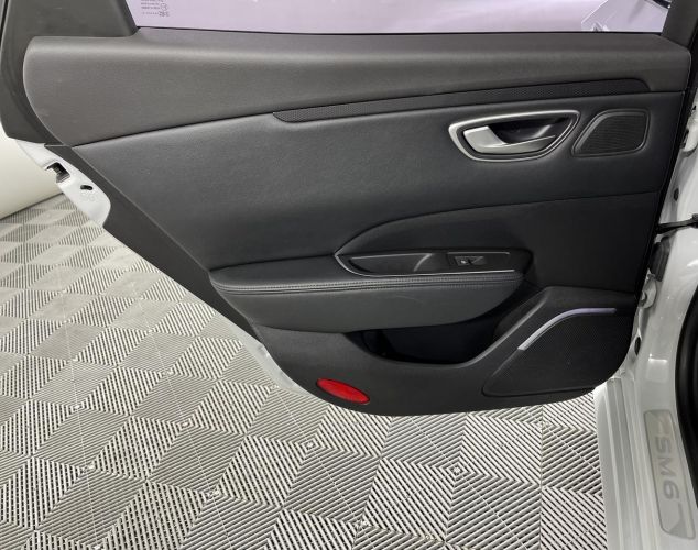 Renault Samsung SM6  Базовая