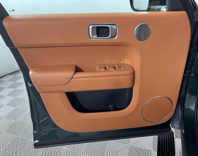 LiXiang (Li Auto) L7  