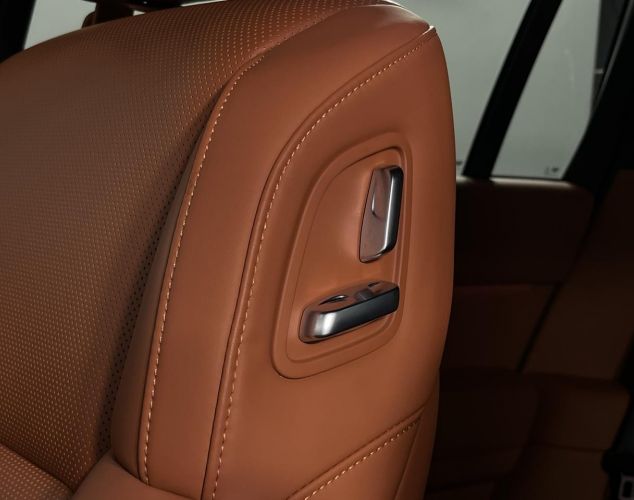 LiXiang (Li Auto) L7  