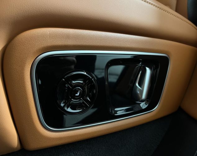 LiXiang (Li Auto) L7  