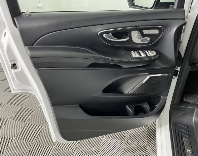 Mercedes-Benz V-Класс  AMG Line V220 d