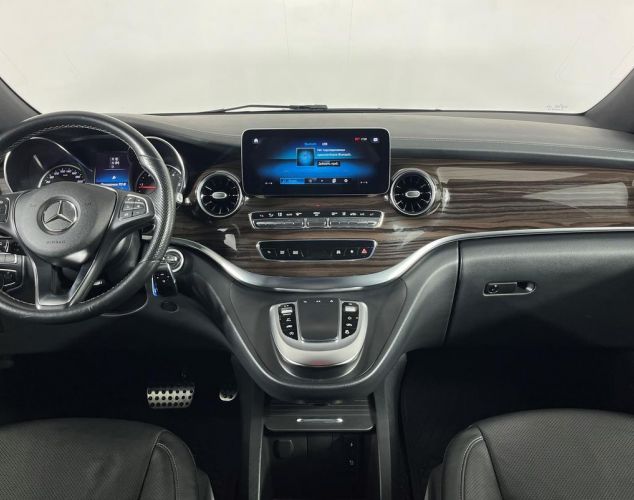 Mercedes-Benz V-Класс  AMG Line V220 d