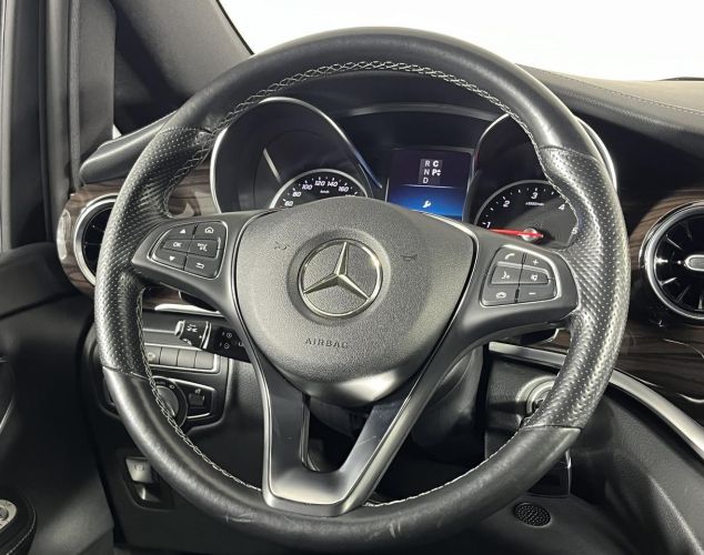 Mercedes-Benz V-Класс  AMG Line V220 d