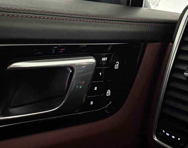 Porsche Cayenne  Cayenne