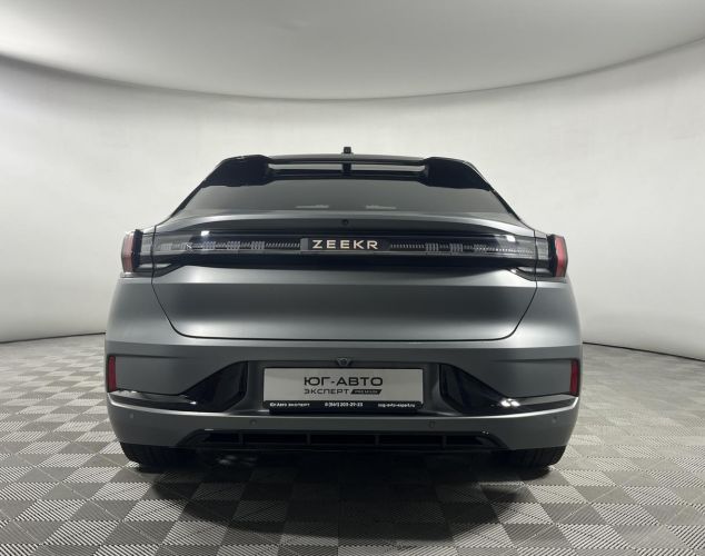 Zeekr 001  