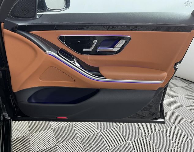 Mercedes-Benz S-Класс  