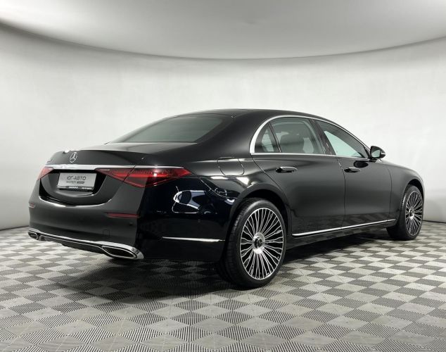 Mercedes-Benz S-Класс  