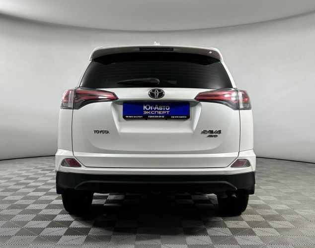 Toyota RAV4  Стандарт