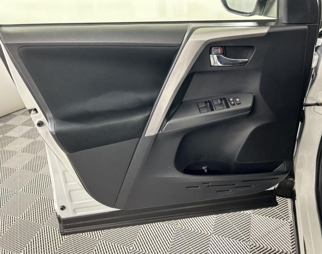 Toyota RAV4  Стандарт