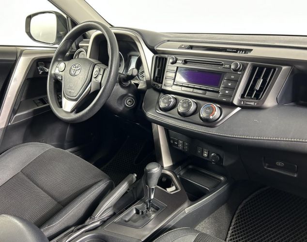 Toyota RAV4  Стандарт