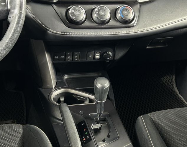 Toyota RAV4  Стандарт