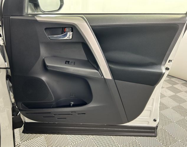 Toyota RAV4  Стандарт