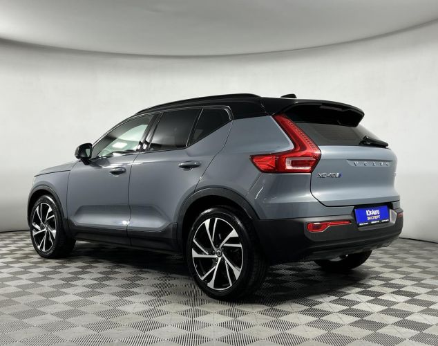 Volvo XC40  