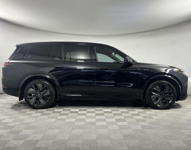 LiXiang (Li Auto) L9  