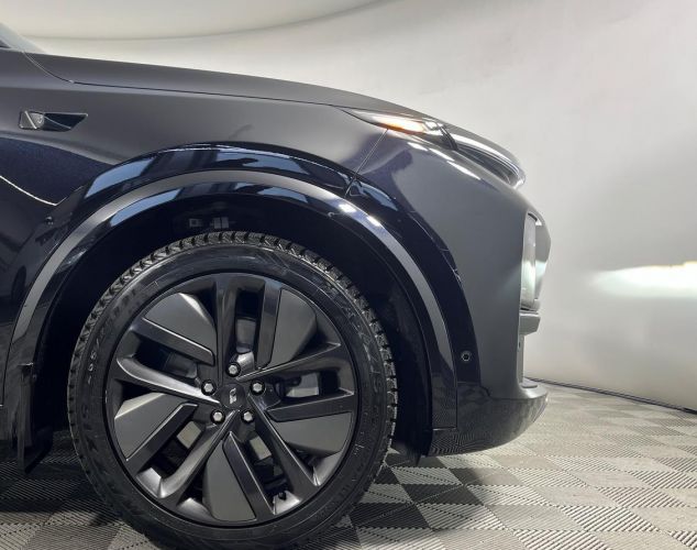 LiXiang (Li Auto) L9  