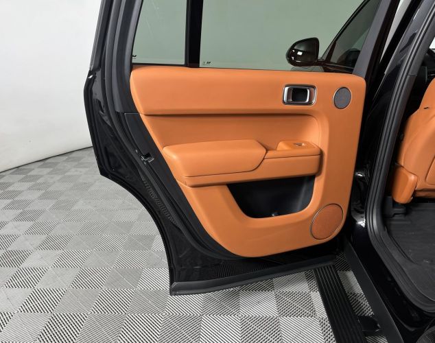 LiXiang (Li Auto) L9  