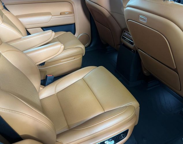 LiXiang (Li Auto) L9  