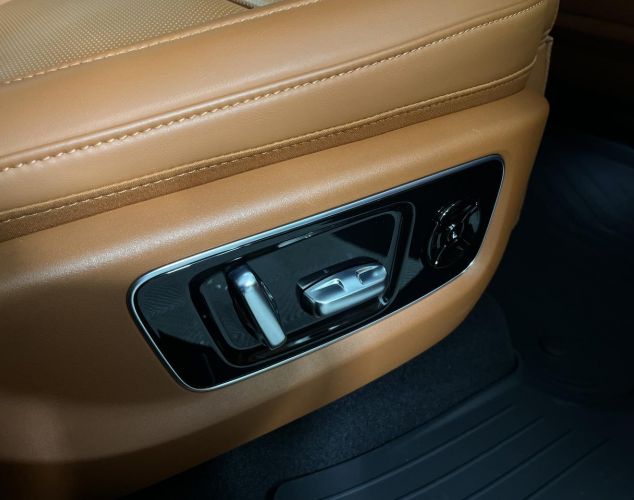 LiXiang (Li Auto) L9  