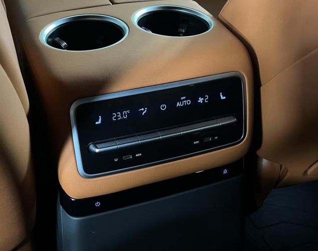 LiXiang (Li Auto) L9  