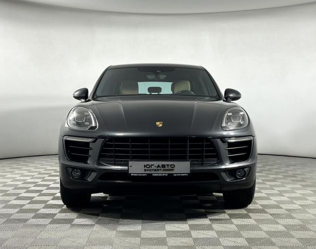 Porsche Macan  