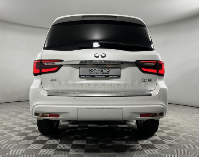 Infiniti QX80  Luxe Sensory ProACTIVE (7-местный)