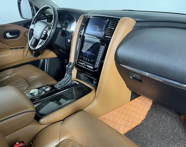 Infiniti QX80  Luxe Sensory ProACTIVE (7-местный)