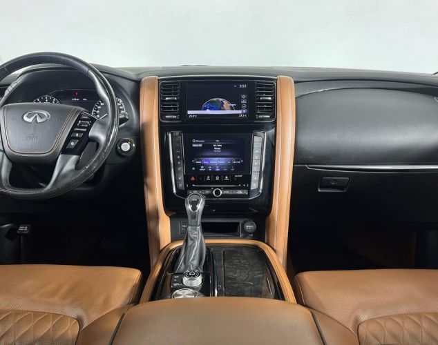 Infiniti QX80  Luxe Sensory ProACTIVE (7-местный)