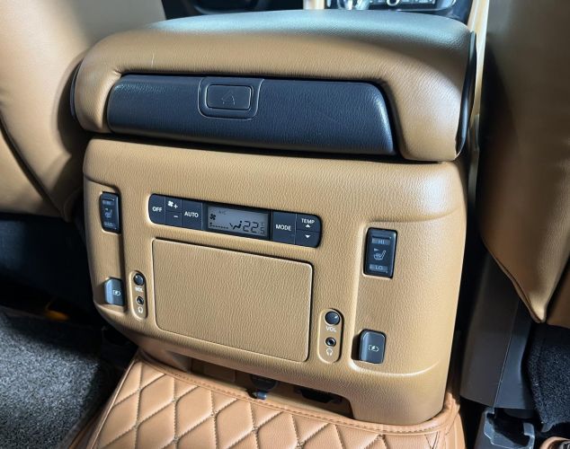 Infiniti QX80  Luxe Sensory ProACTIVE (7-местный)