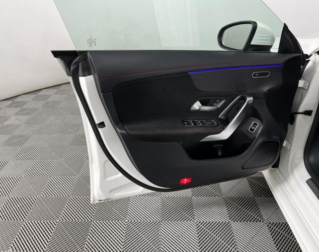 Mercedes-Benz CLA-Класс  