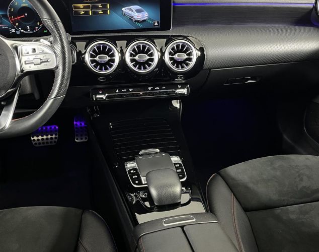 Mercedes-Benz CLA-Класс  