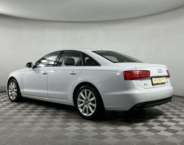 Audi A6  Базовая