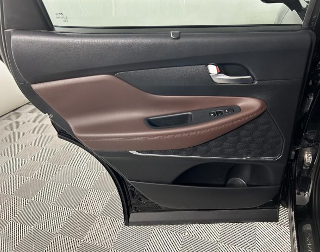 Hyundai Santa Fe  Black&Brown