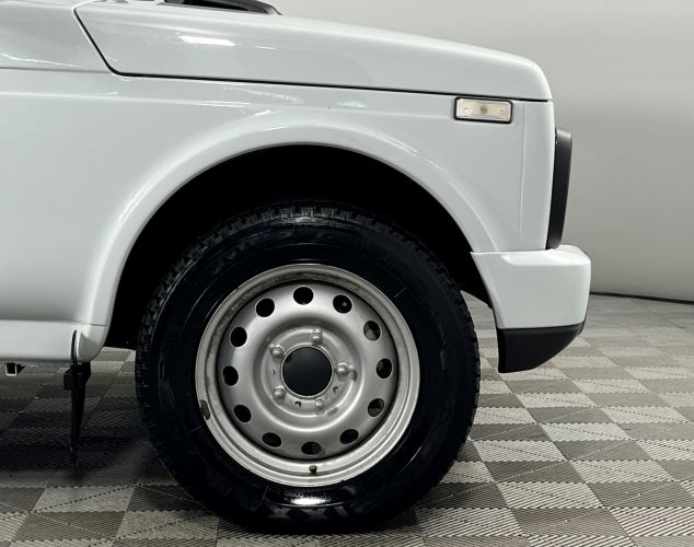 LADA (ВАЗ) Niva (4x4)  Luxe
