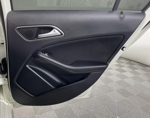 Mercedes-Benz A-Класс  