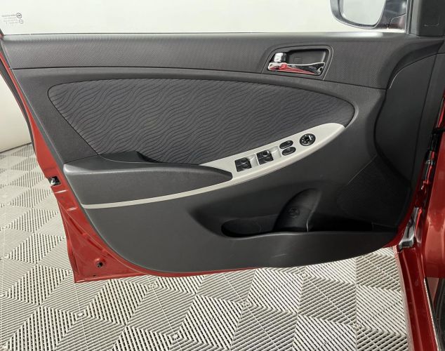 Hyundai Solaris  Elegance