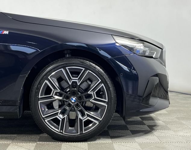 BMW 5 серия  