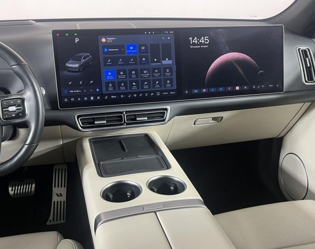 LiXiang (Li Auto) L7  