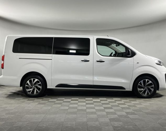 Peugeot Traveller  Business VIP