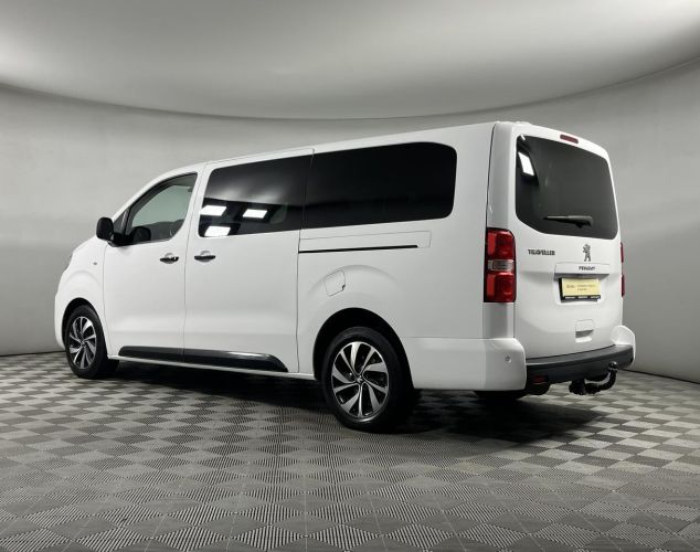 Peugeot Traveller  Business VIP