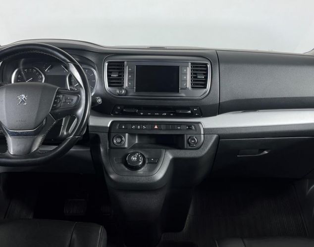 Peugeot Traveller  Business VIP