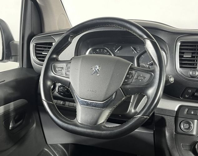 Peugeot Traveller  Business VIP